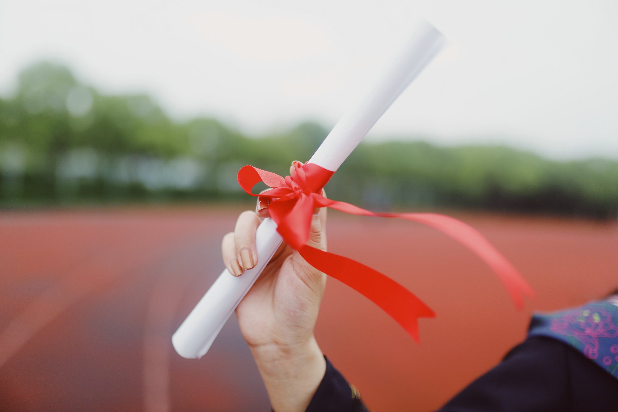 高考千军万马过独木桥,留学悄悄开了VIP通道